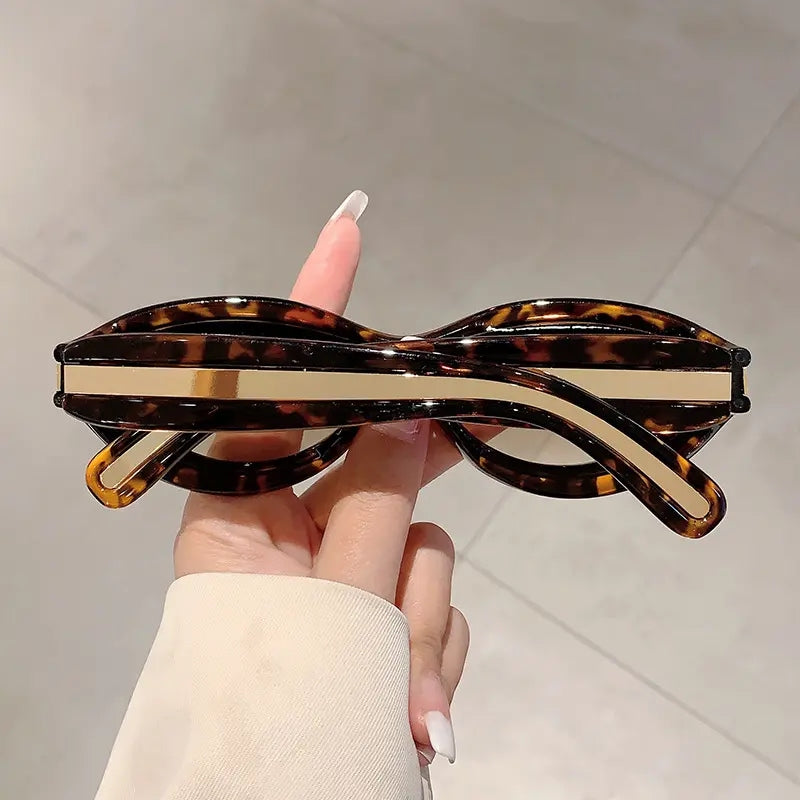 Chic Y2K Oval Sunglasses