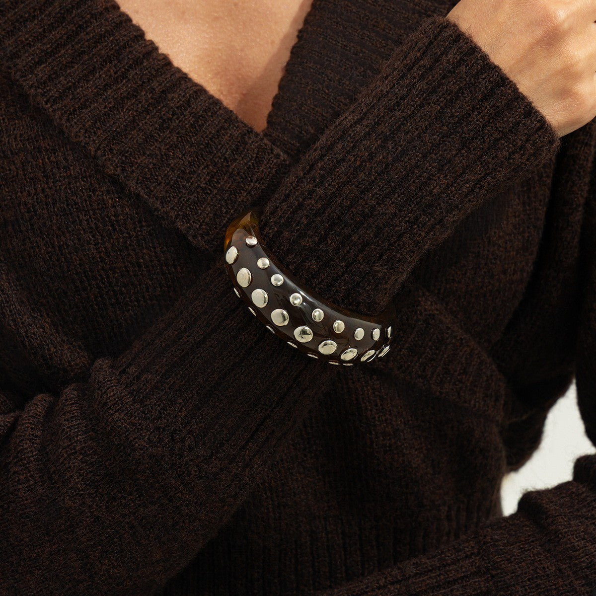 Classy Vintage Studded Resin Bangle & Ring Set