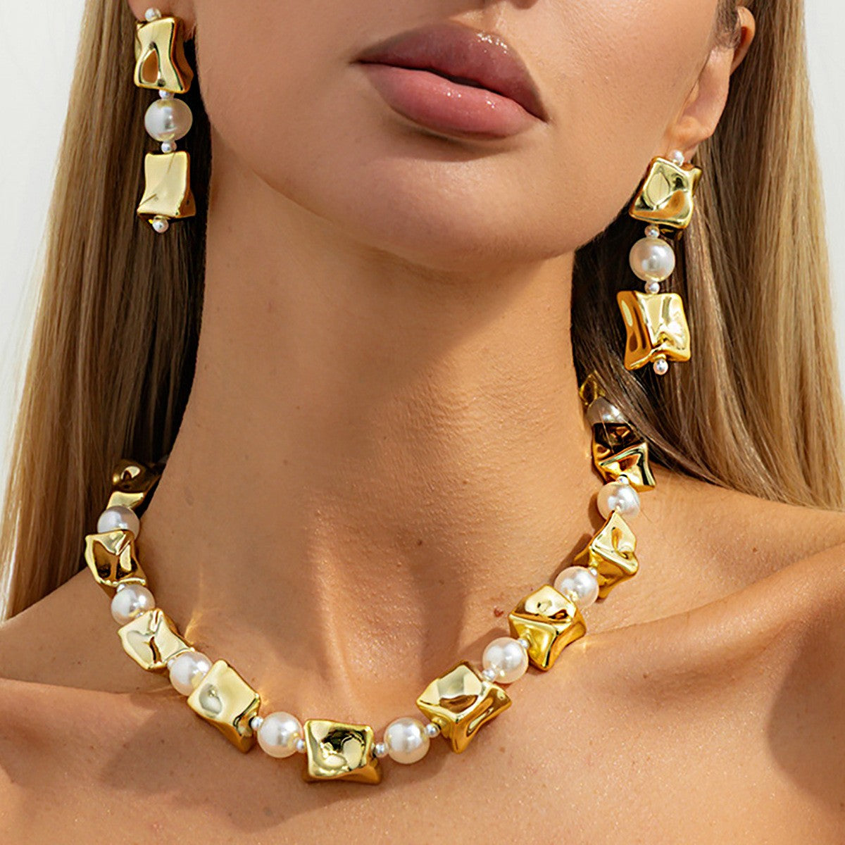 Classy Vintage Irregular Geometric Pearl Necklace & Earring Set