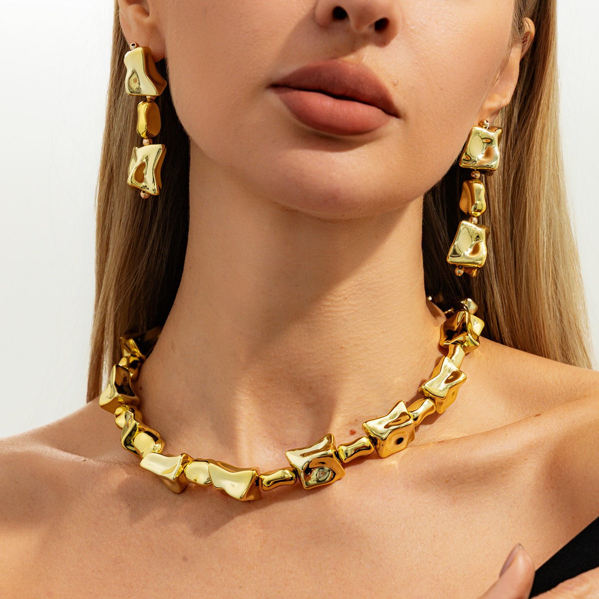Classy Vintage Irregular Geometric Pearl Necklace & Earring Set
