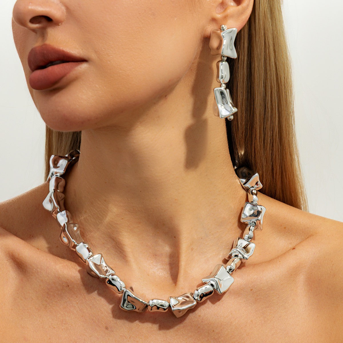 Classy Vintage Irregular Geometric Pearl Necklace & Earring Set