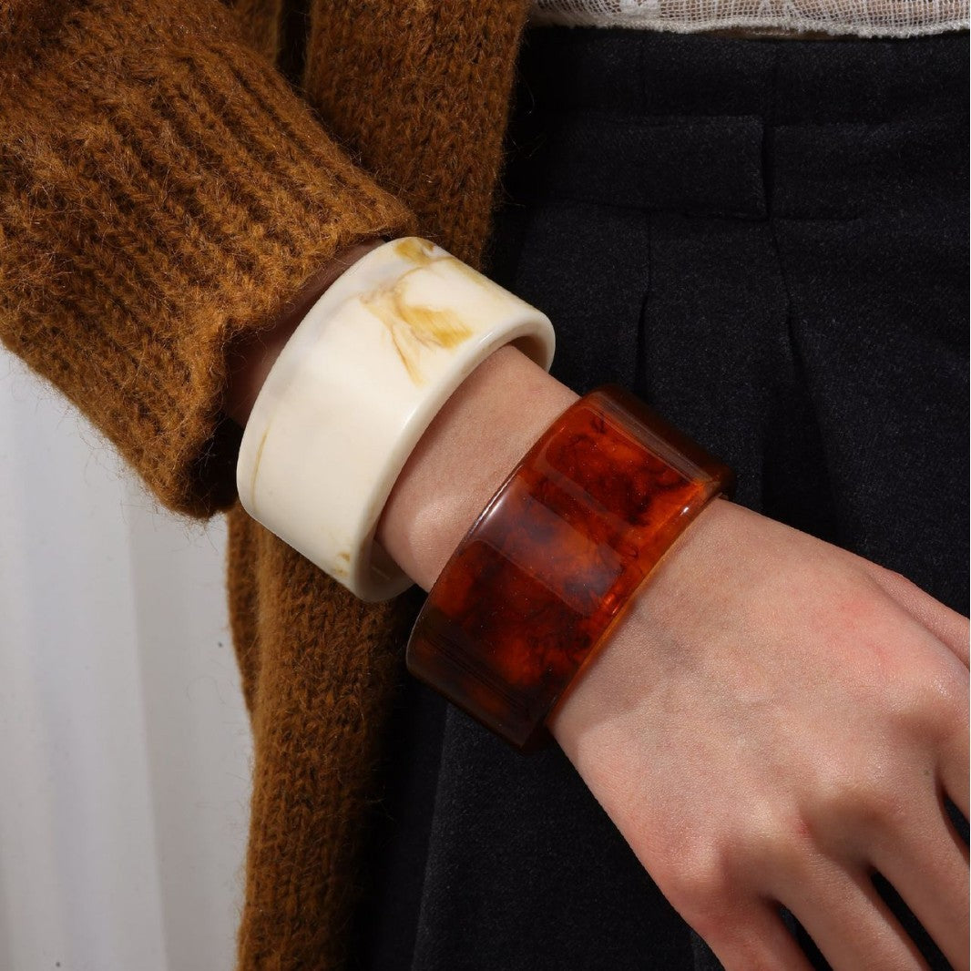Classy Marbled Resin Bangle Set