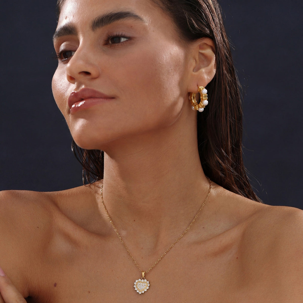 18k Classy Geometric Pearl C-Hoop Earrings