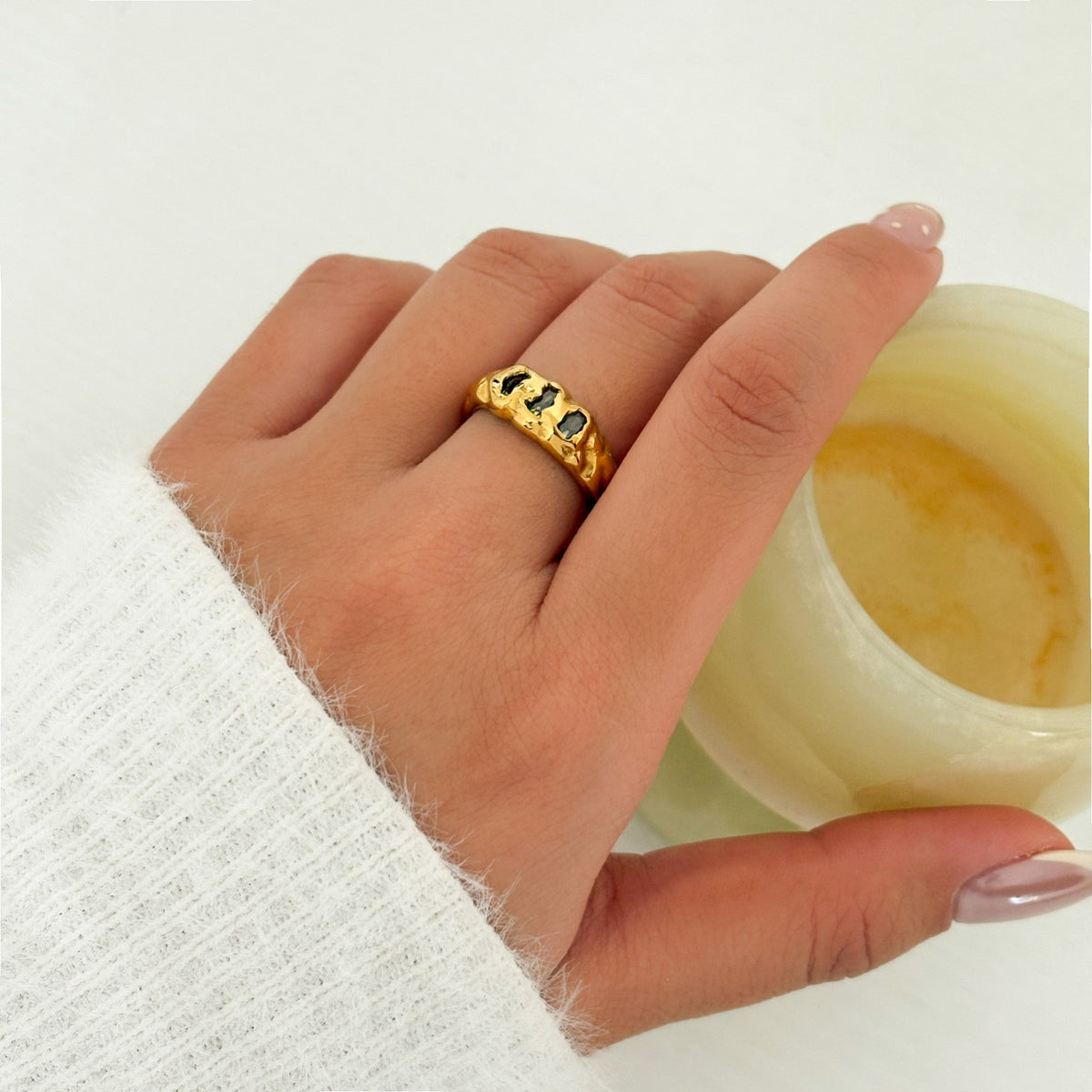 18k Boho Textured Zircon Ring