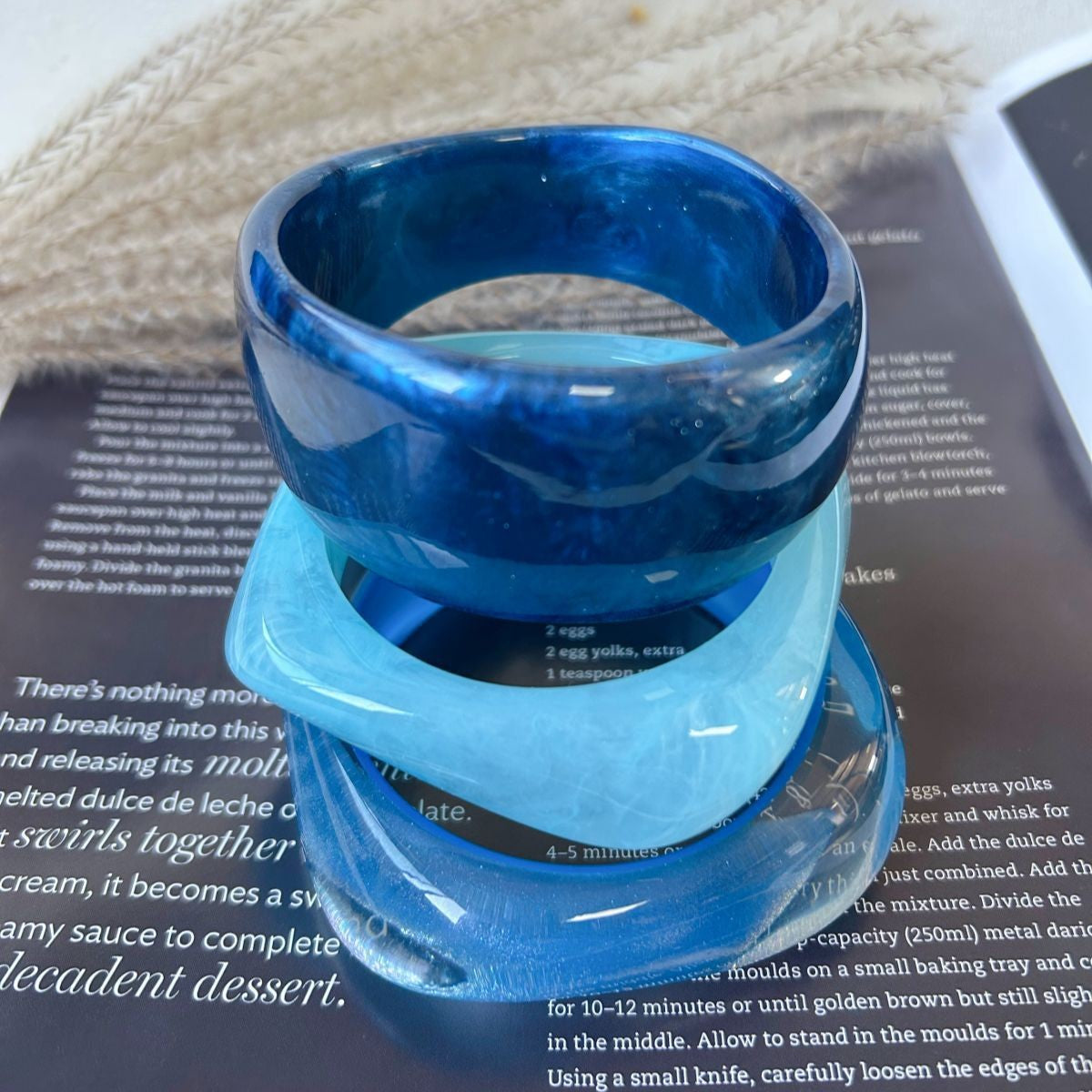 3pc Romantic Pink Resin Bangle Set