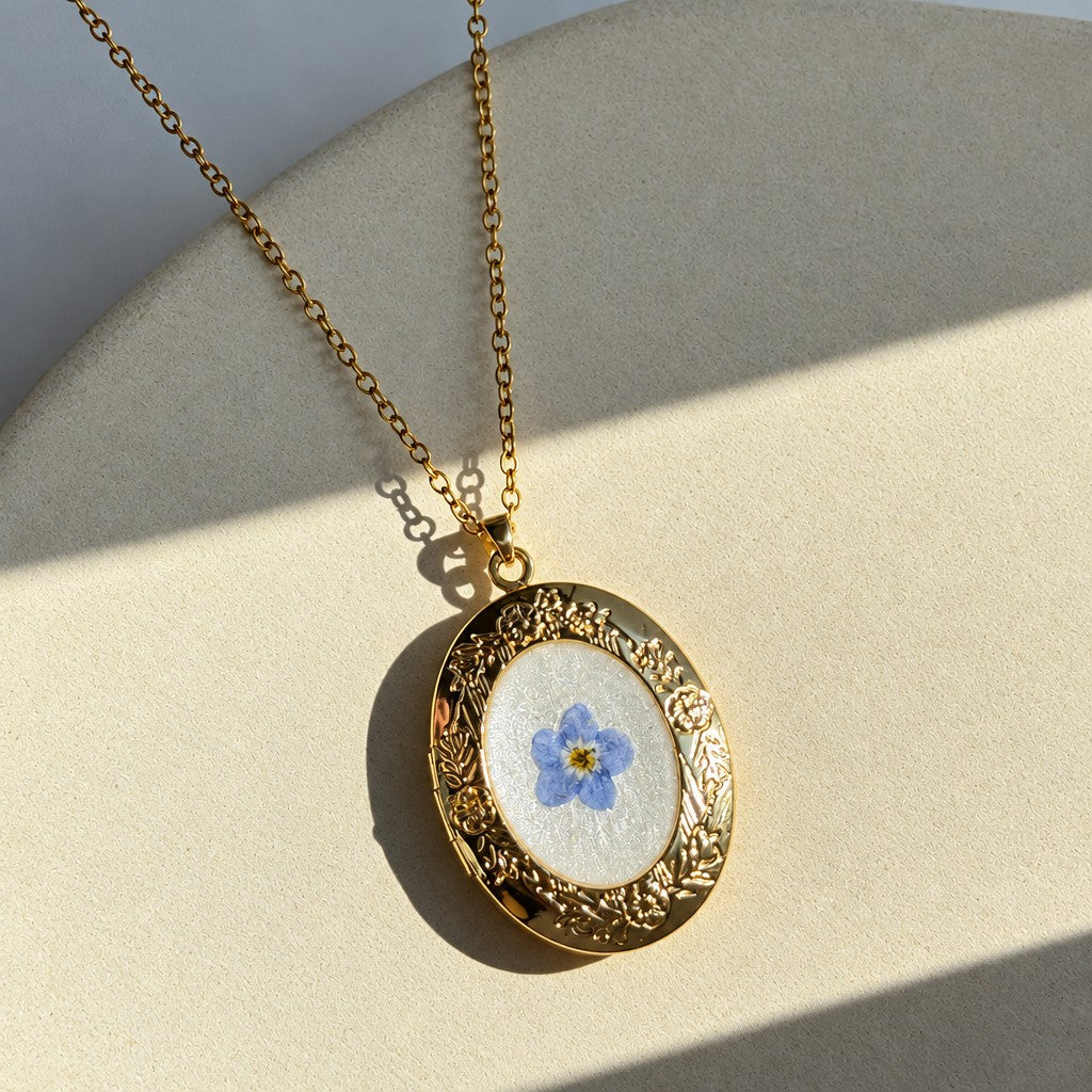 Romantic Pressed Flower Heart Locket Necklace