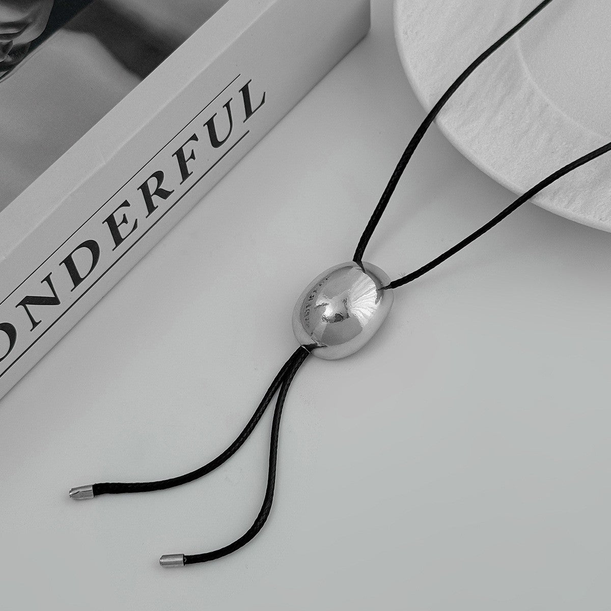 Classy Polished Oval Bolo Necklace