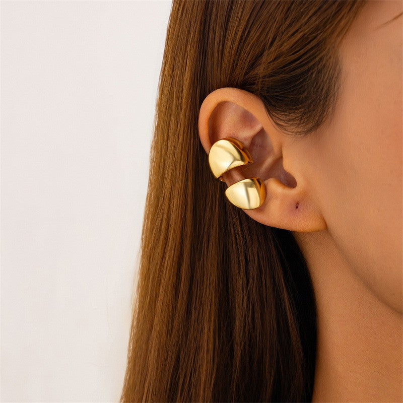Classy Geometric Dome Ear Cuff