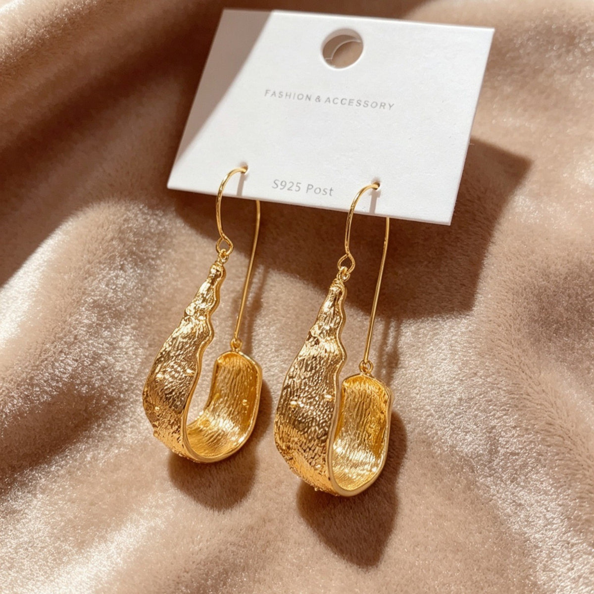 Vintage Inspired Textured Leaf Dangle Earrings