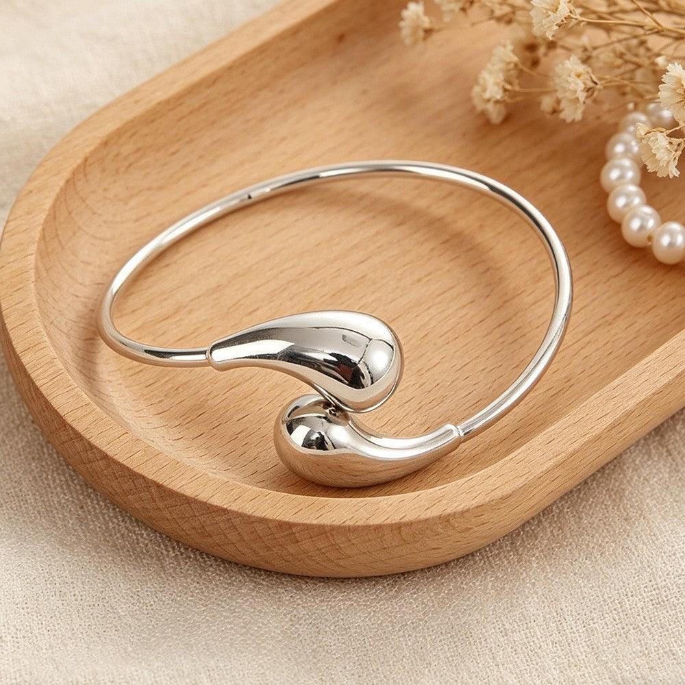 Classy Sculptural Wave Open Bangle