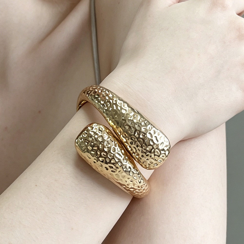 Classy Sculptural Wave Open Bangle