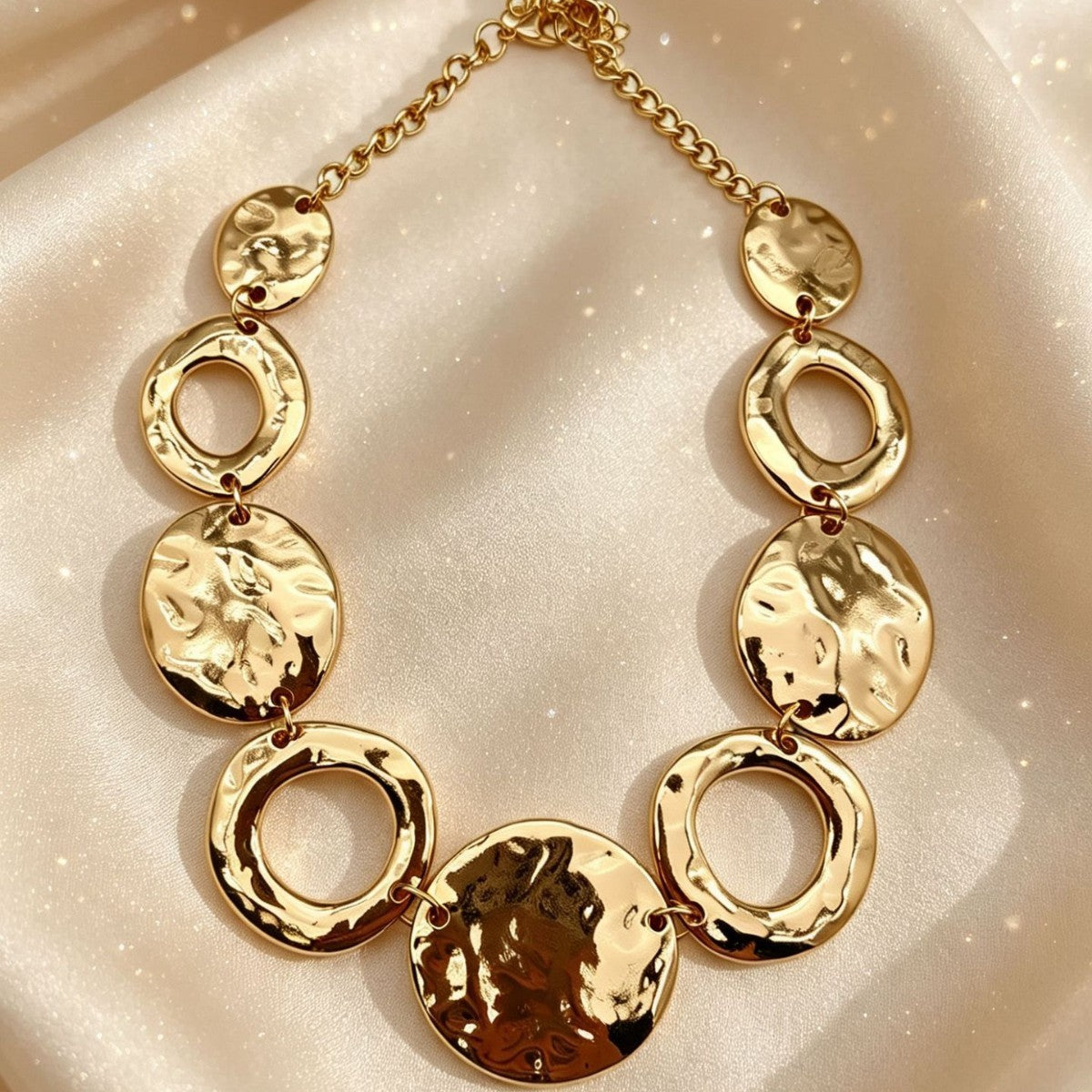 Classy Hammered Disc Link Necklace