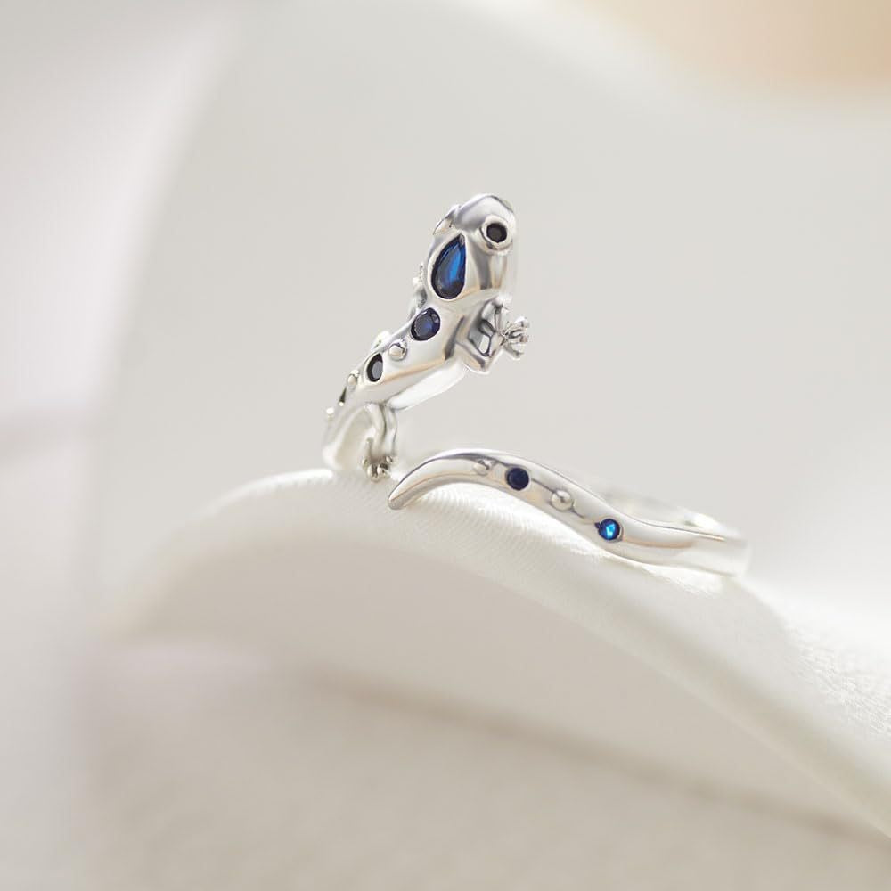 Adjustable Dainty Lizard Ring