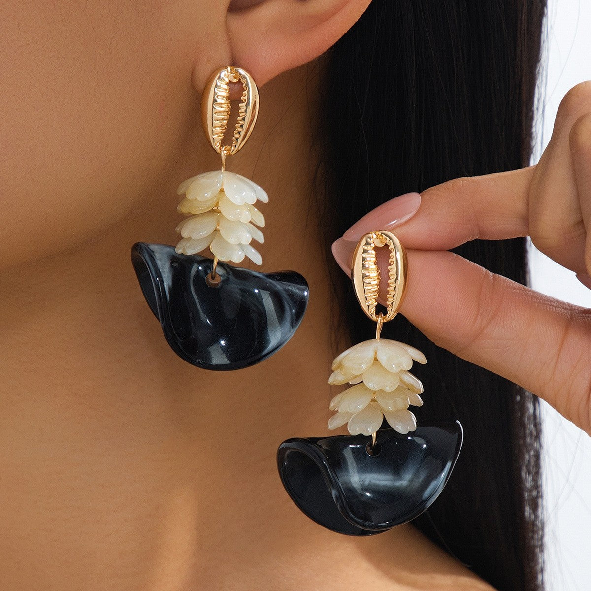 Boho Black Resin Shell Drop Earrings
