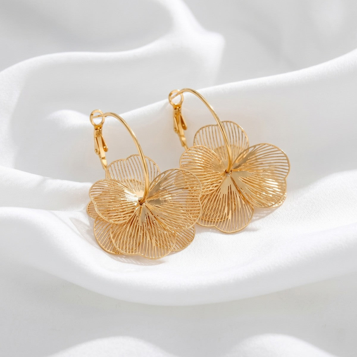 Classy Textured Floral Drop Earrings