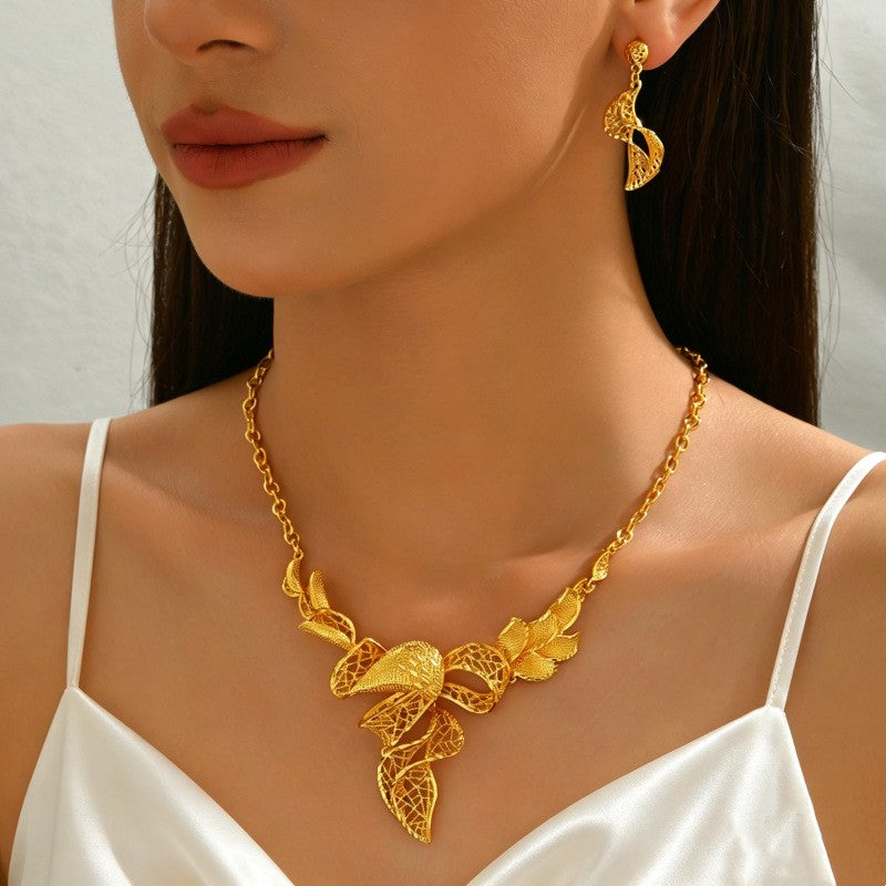 Elegant Filigree Leaf Necklace and Earrings Set