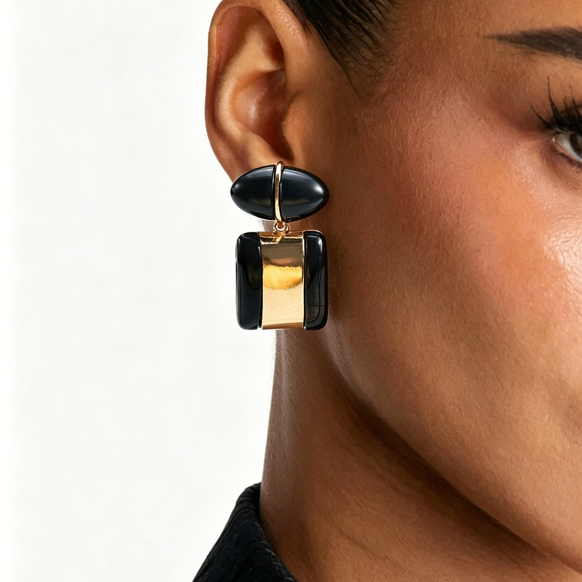 Classy Vintage Green Geometric Resin Drop Earrings