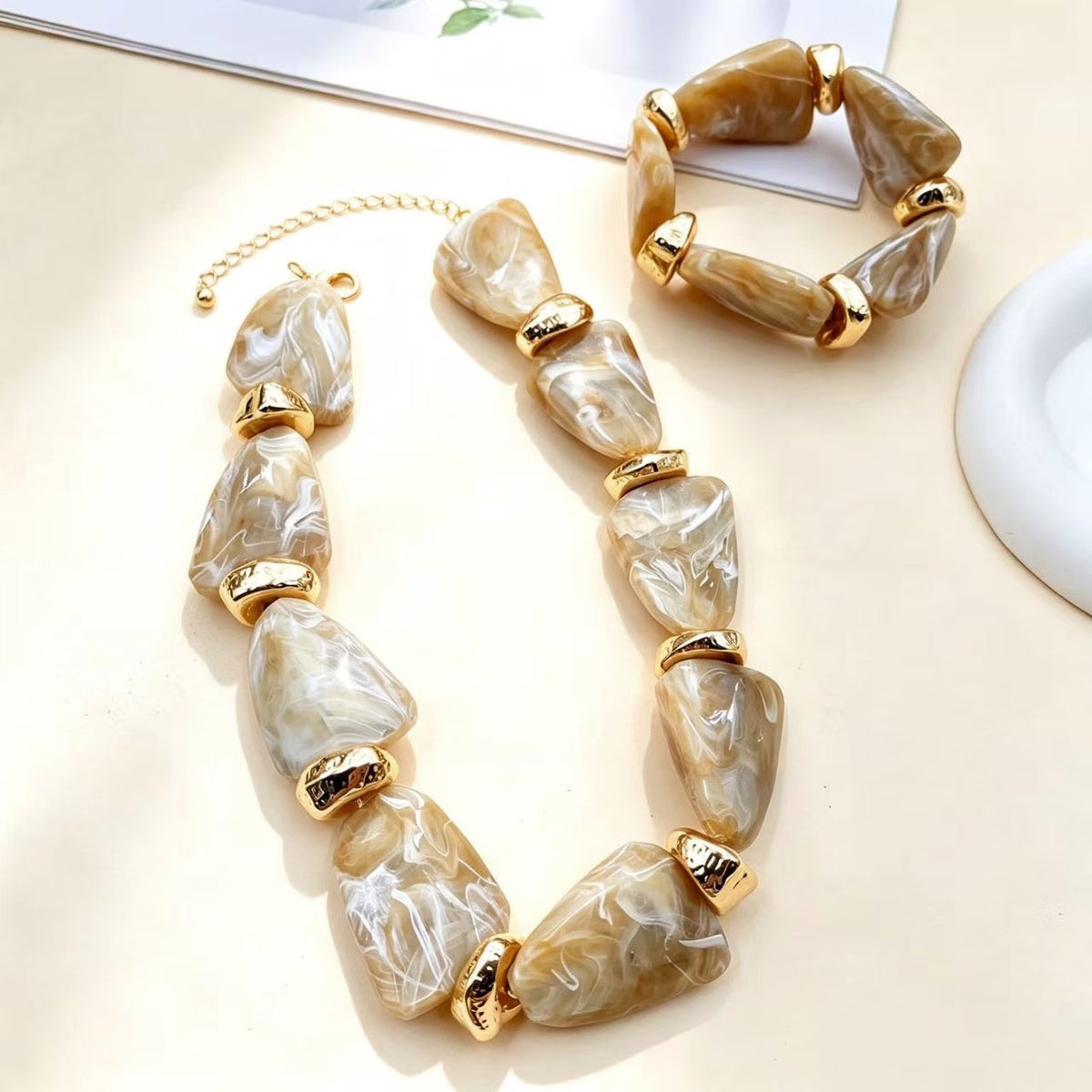 Classy Marbled Acrylic Necklace & Bracelet Set