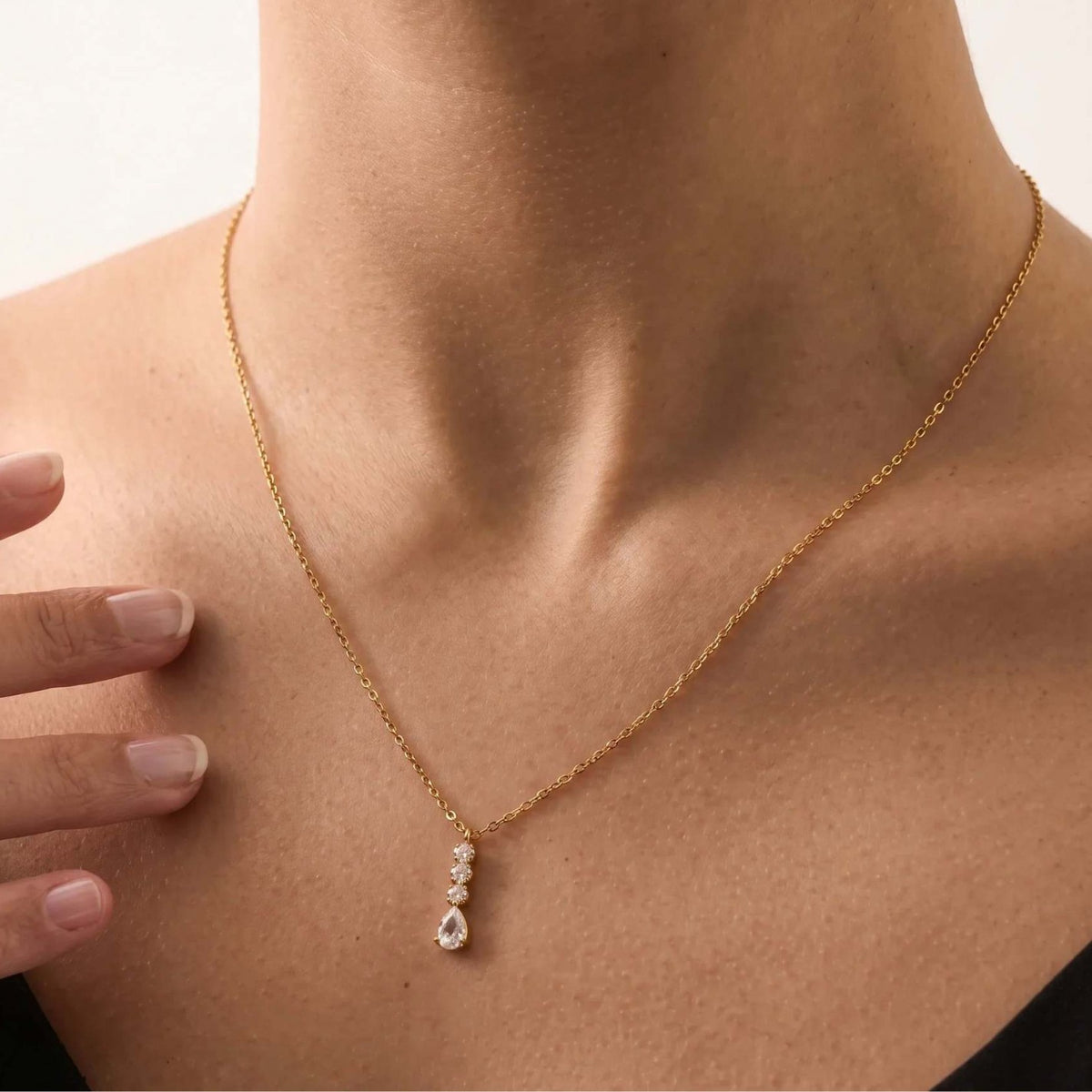 Dainty Teardrop Cubic Zirconia Necklace