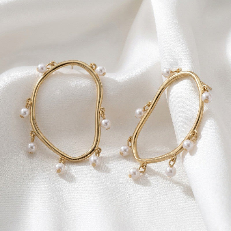 Classy Geometric Oval Faux Pearl Earrings