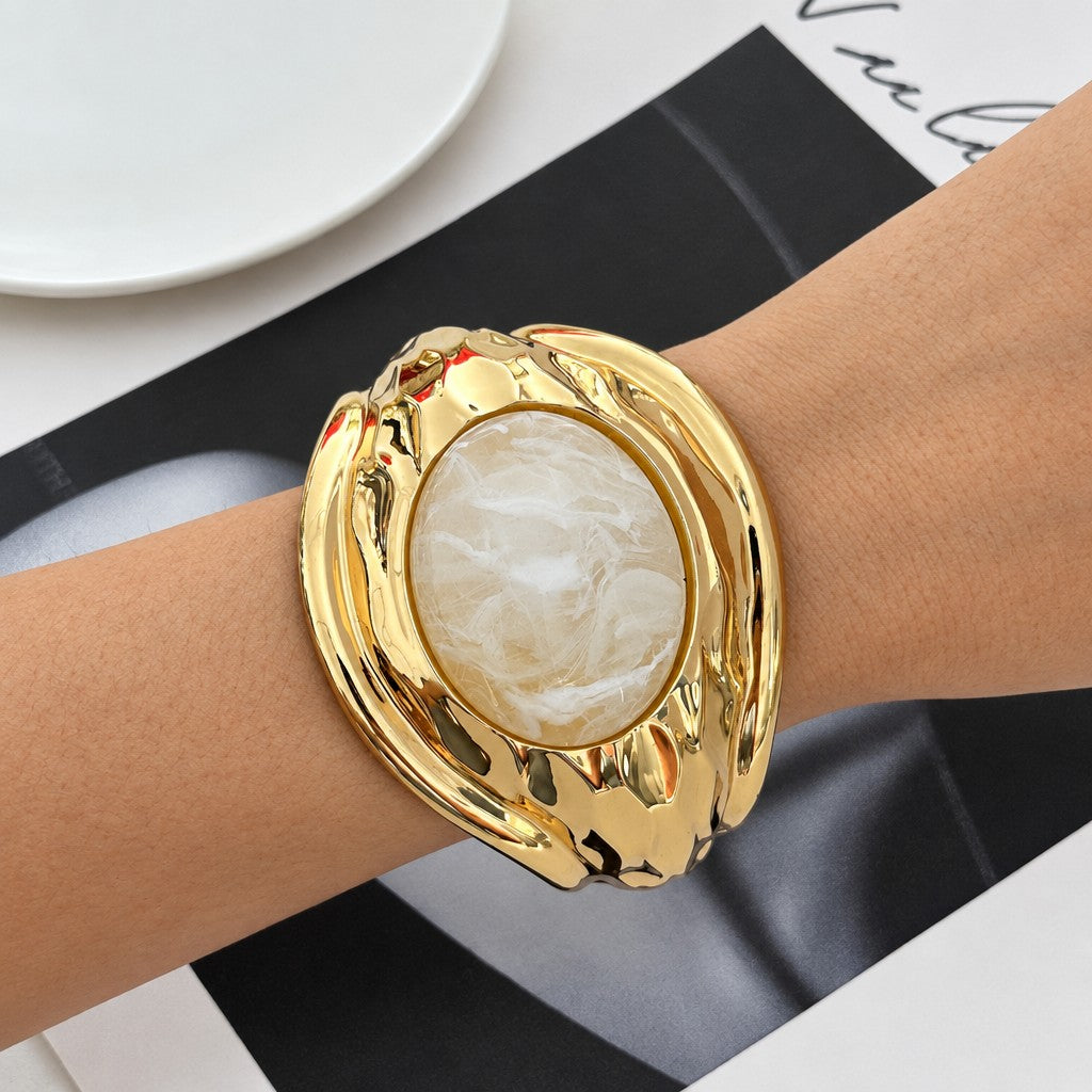 Vintage Hammered Resin Stone Cuff Bracelet