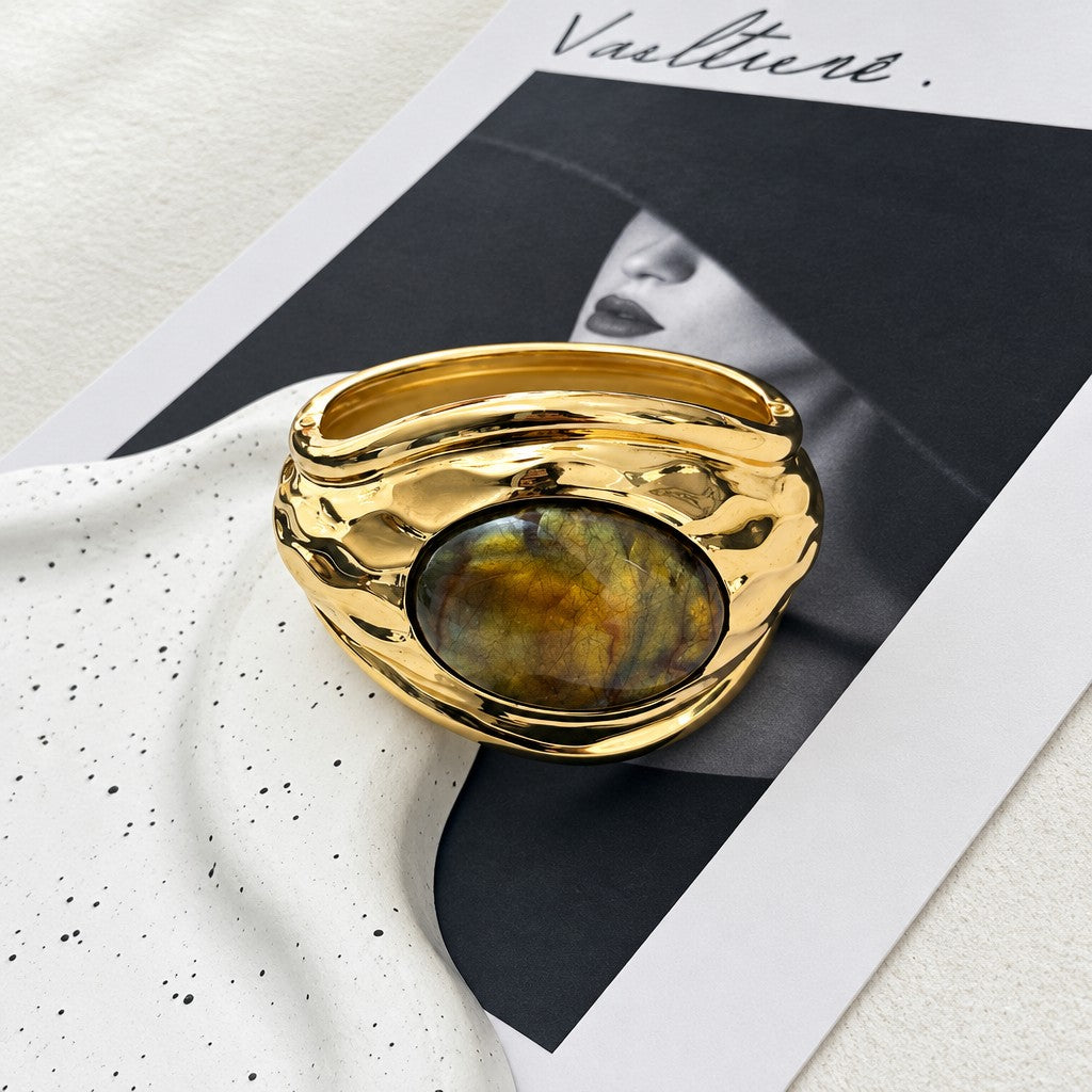Vintage Hammered Resin Stone Cuff Bracelet