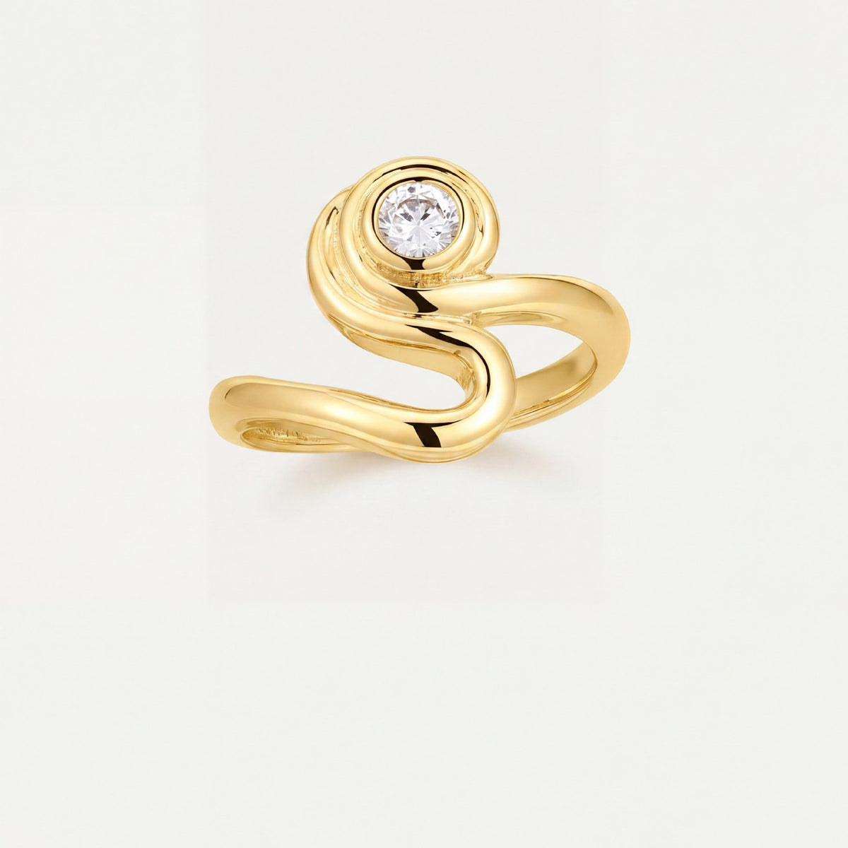 18k Classy Sculptural Wave Ring Set