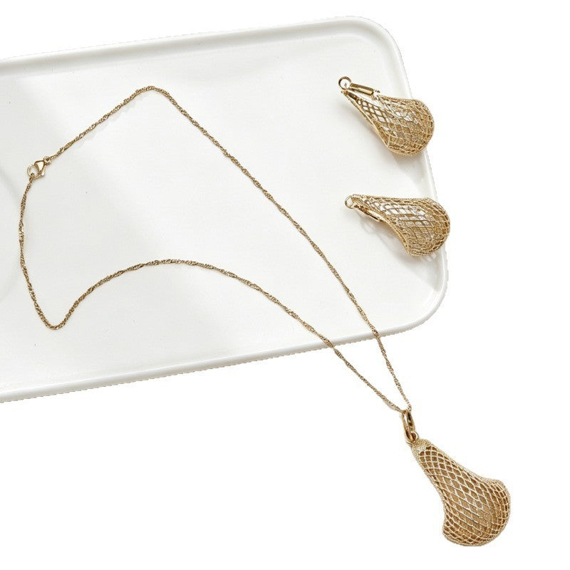 Classy Woven Mesh Teardrop Necklace & Earring Set