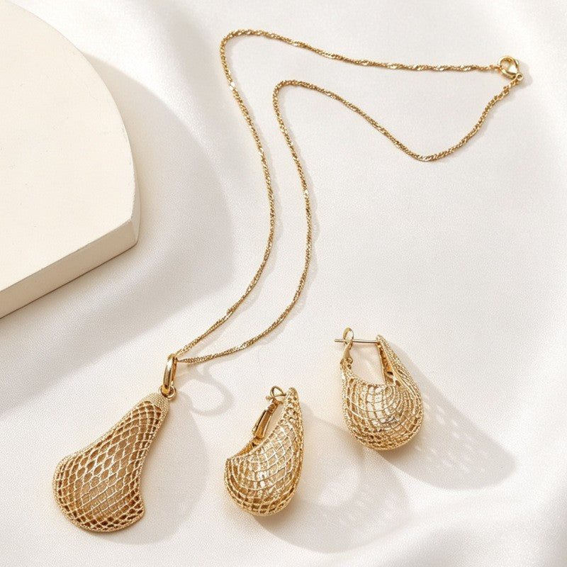 Classy Woven Mesh Teardrop Necklace & Earring Set