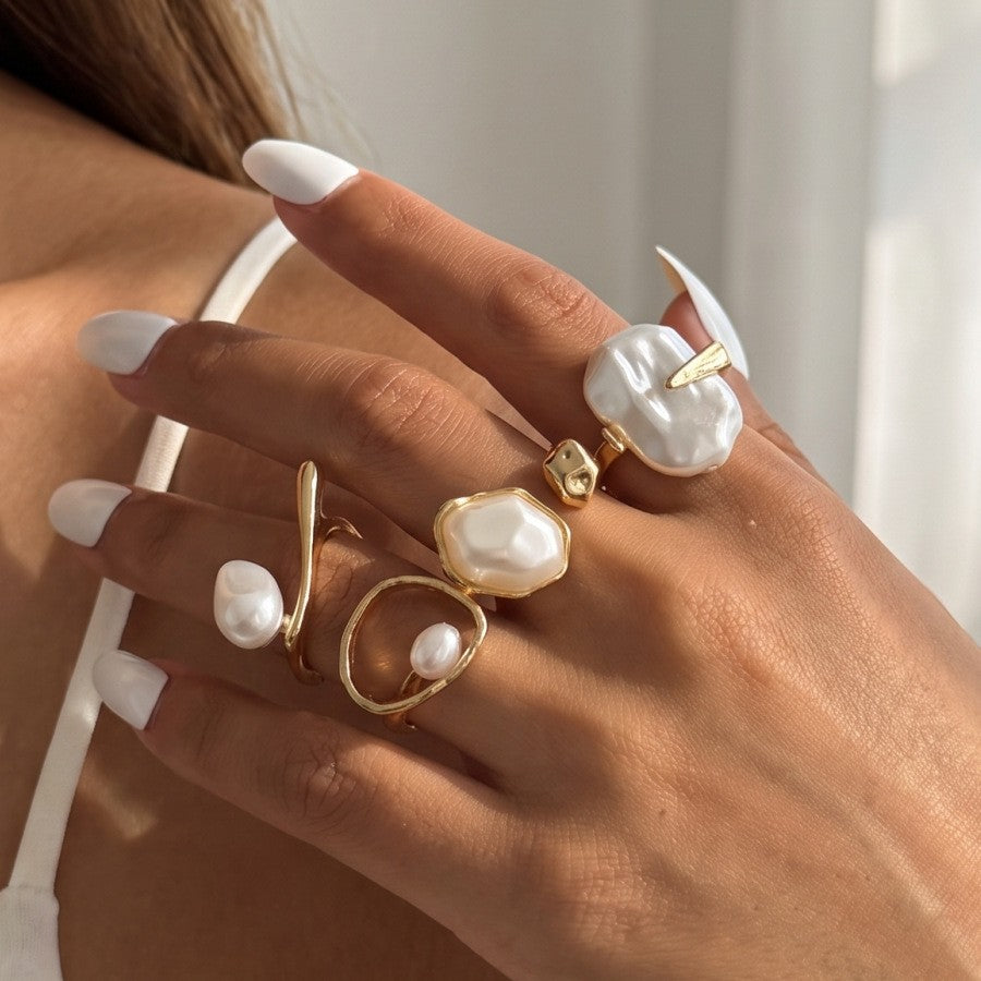 Classy Baroque Pearl Geometric Ring Set