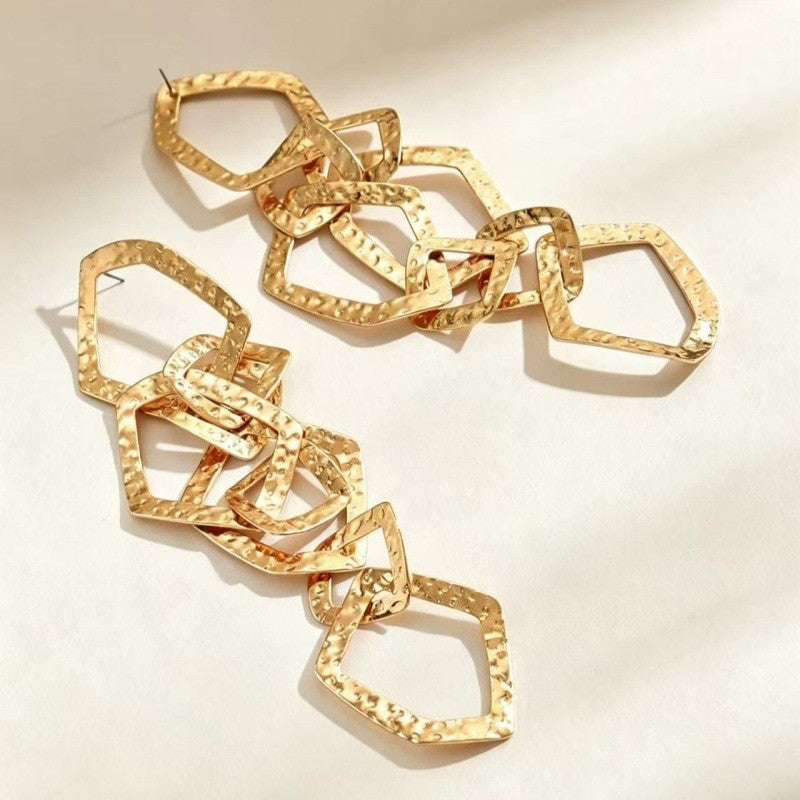 Classy Hammered Geometric Link Earrings