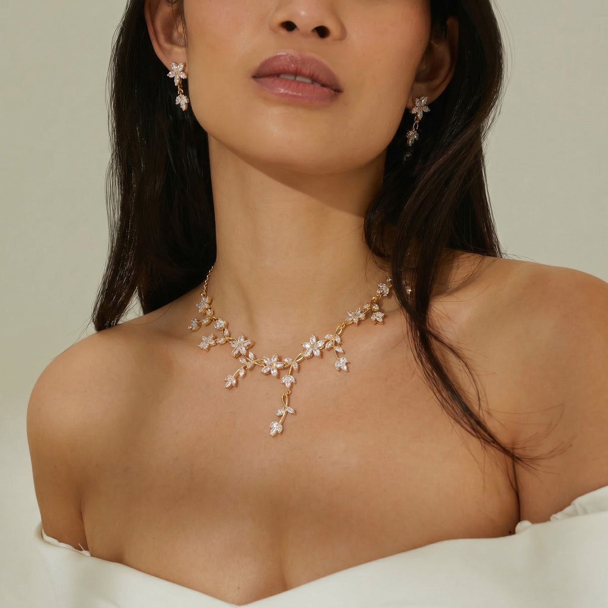 Romantic Floral Zirconia Necklace & Earring Set