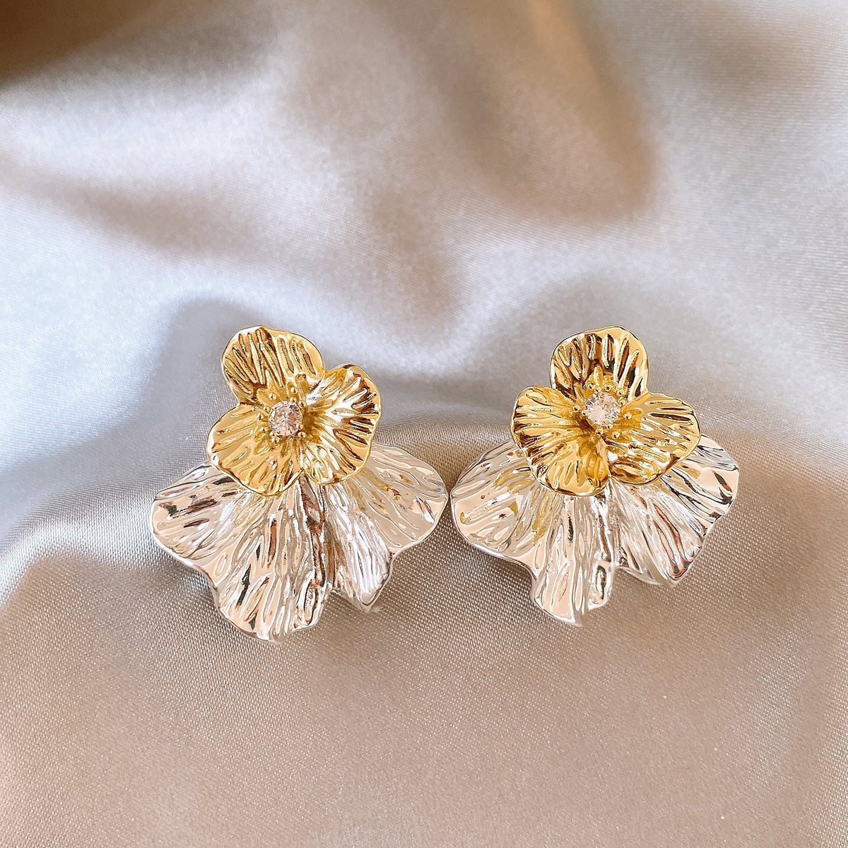 Classy Two-Tone Textured Floral Stud Earrings