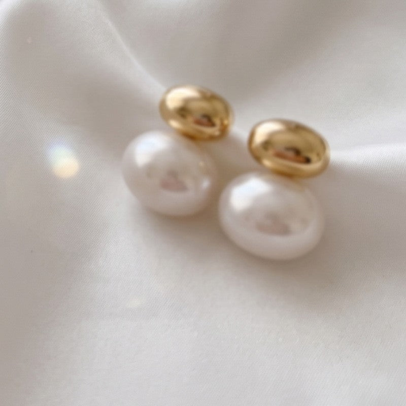 Classy Geometric Dome Faux Pearl Stud Earrings