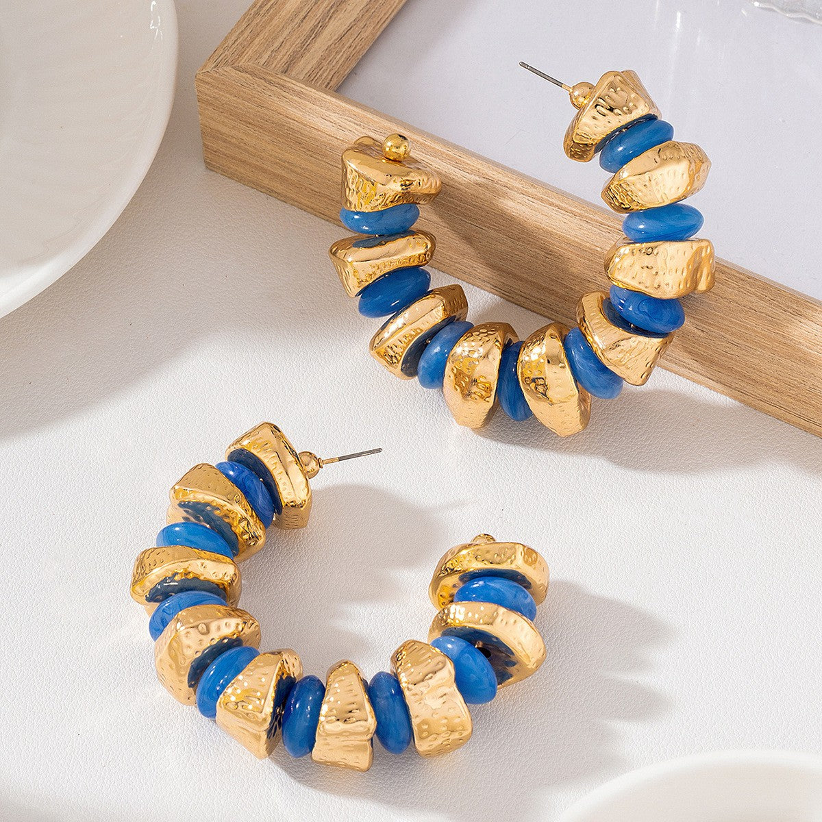 Classy Vintage Textured Bead C-Hoop Earrings