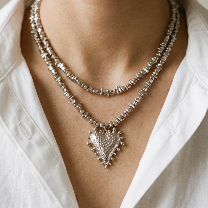 Classy Irregular Beaded Heart Necklace