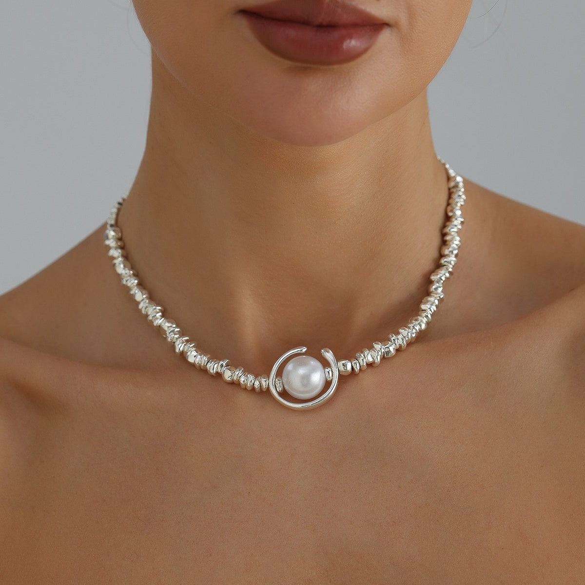 Classy Irregular Beaded Pearl Necklace & Bracelet Set