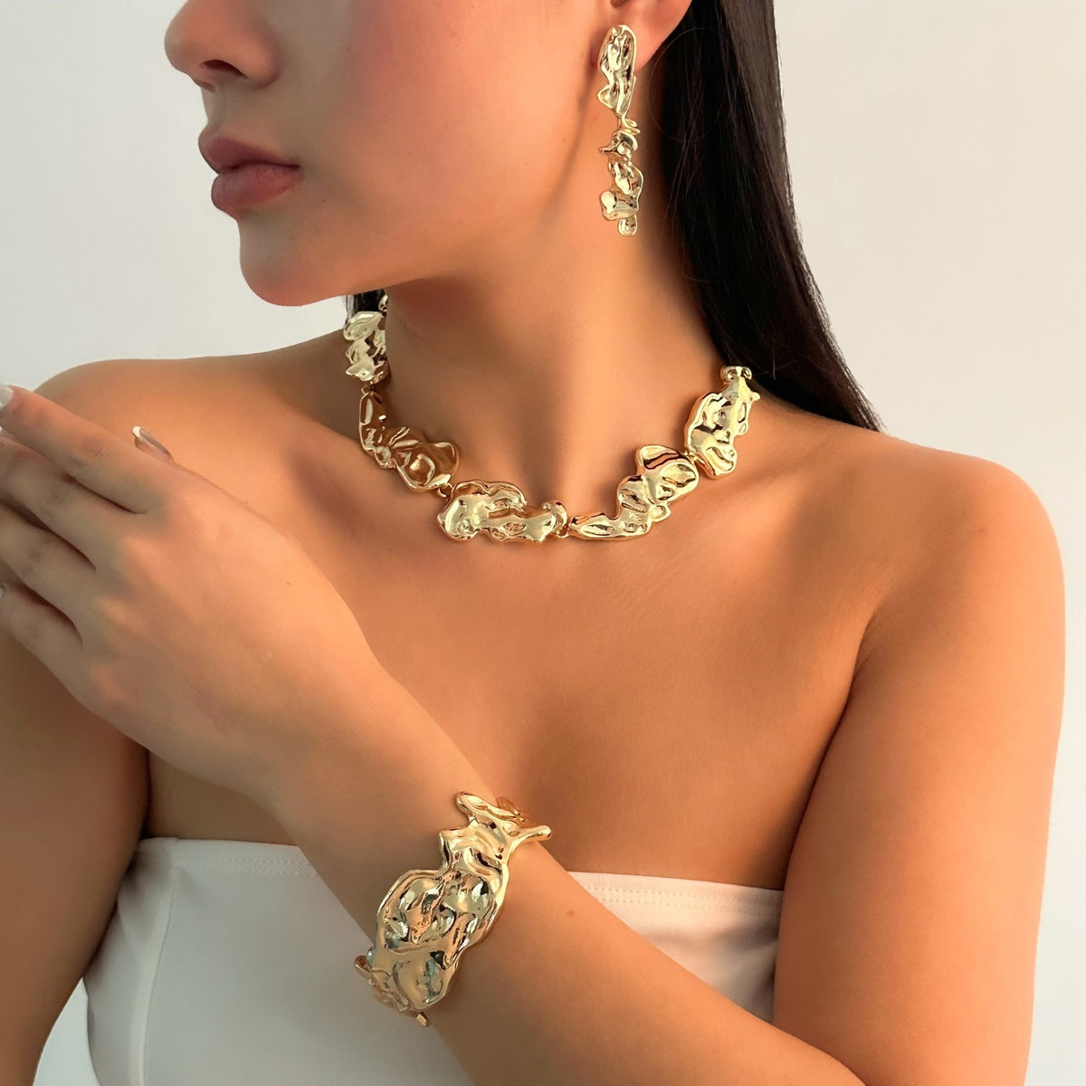 Classy Molten Texture Necklace, Bracelet & Earring Set