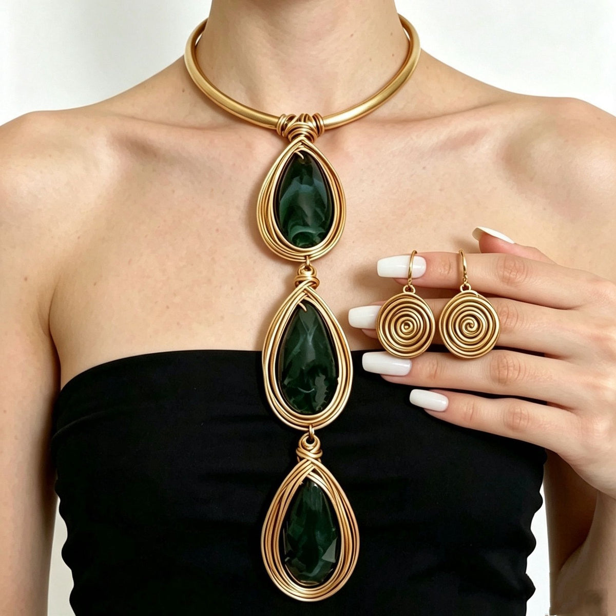 Classy Amber Teardrop Collar Necklace & Earring Set