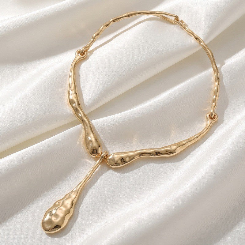 Classy Hammered Teardrop Collar Necklace