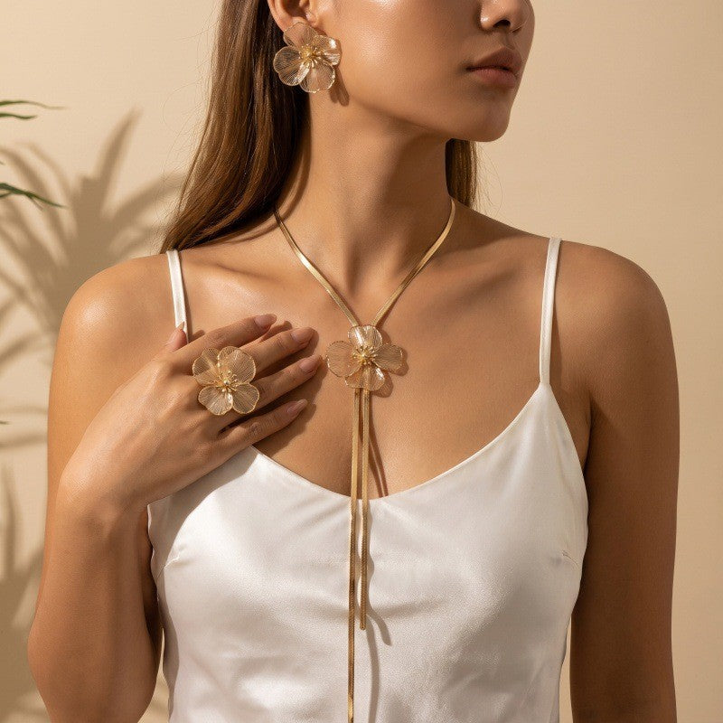 Romantic Floral Lariat Necklace, Ring & Earring Set