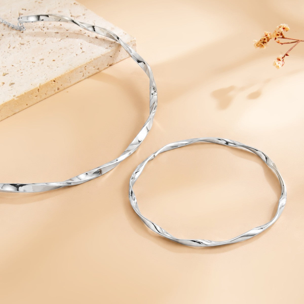 Classy Twisted Collar Necklace & Bangle Set