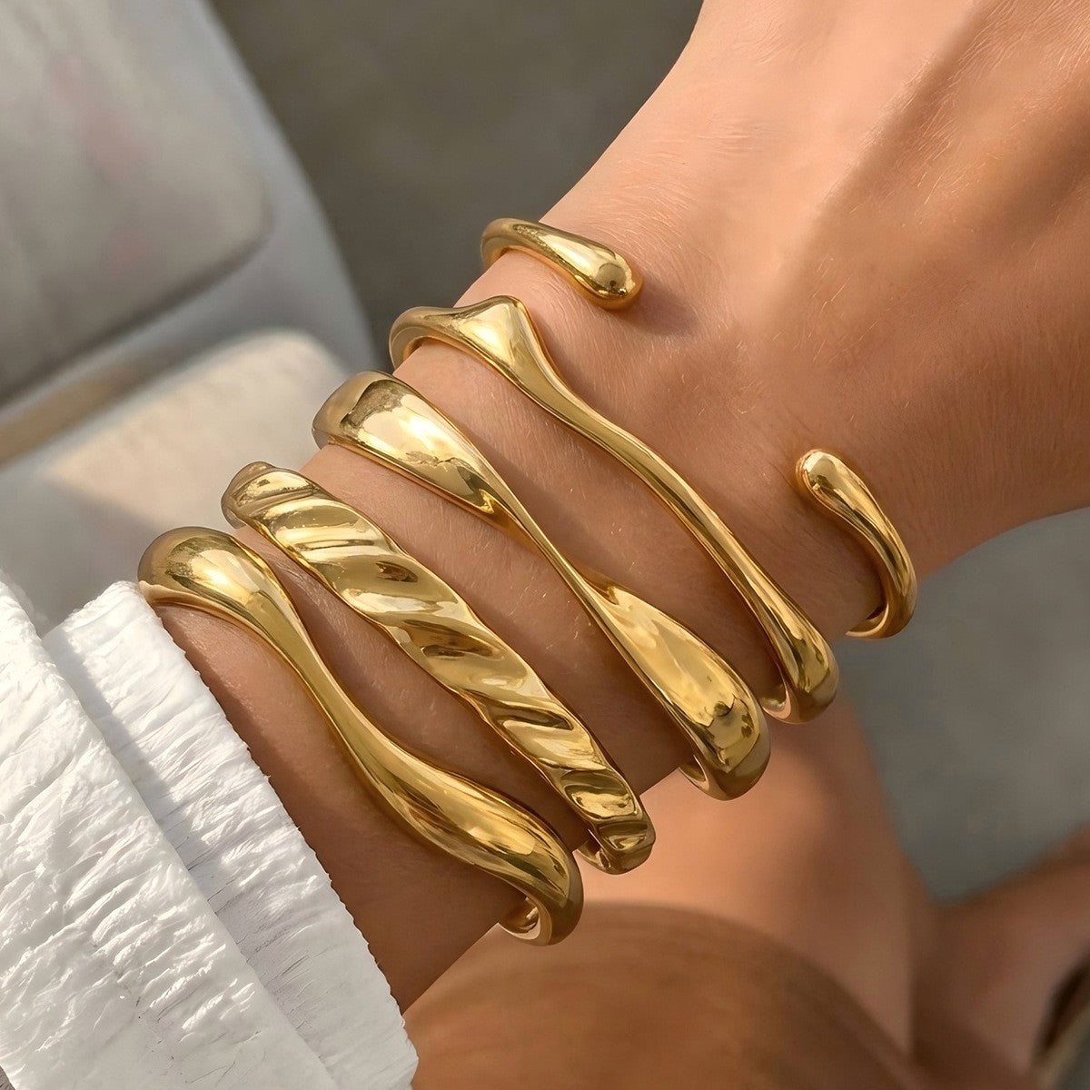 Classy Sculptural Wave Open Cuff Bracelet