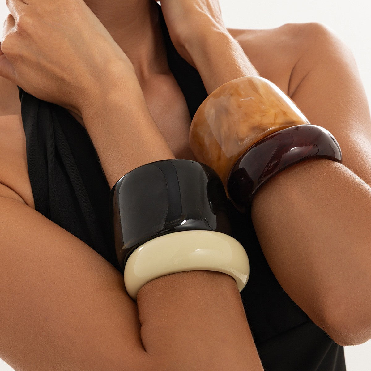Classy Chunky Geometric Resin Bangle Set