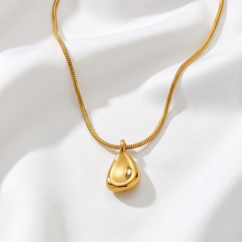 Classy Molten Teardrop Snake Chain Necklace