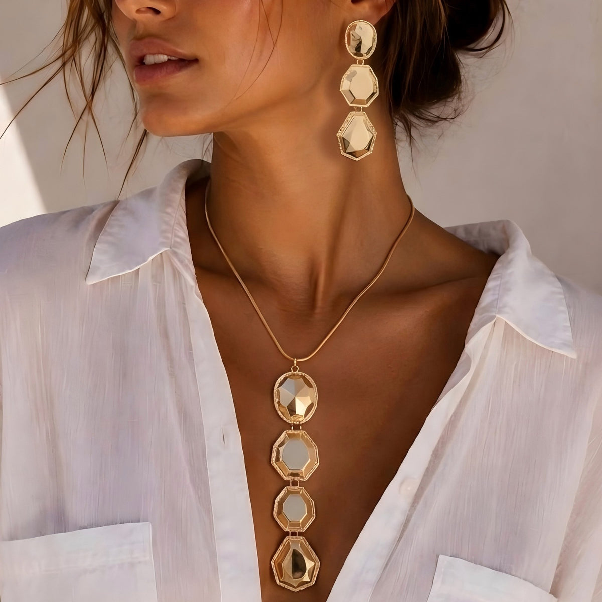 Classy Geometric Faceted Necklace & Earring Set