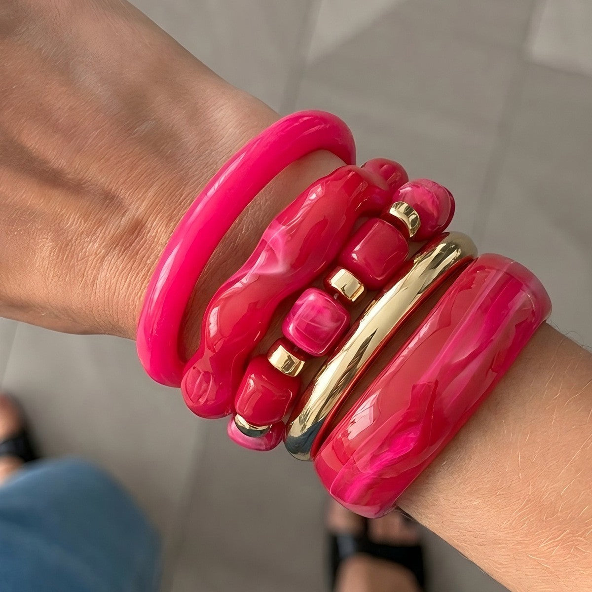 Classy Rose Red Resin Bangle Set