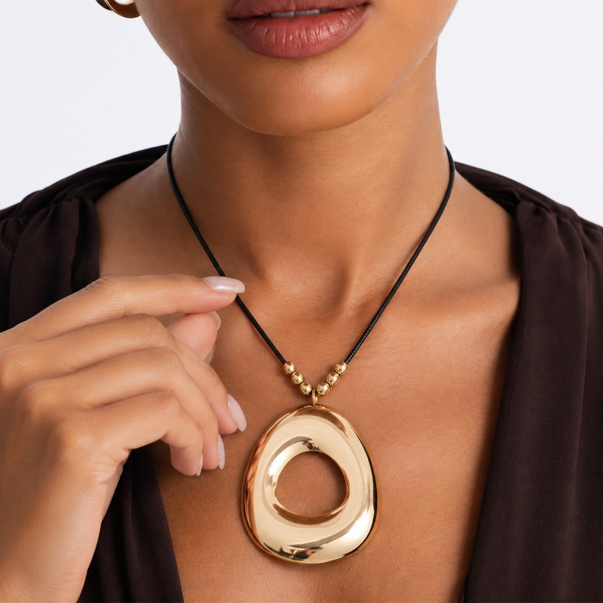 Boho Geometric Cutout Cord Necklace