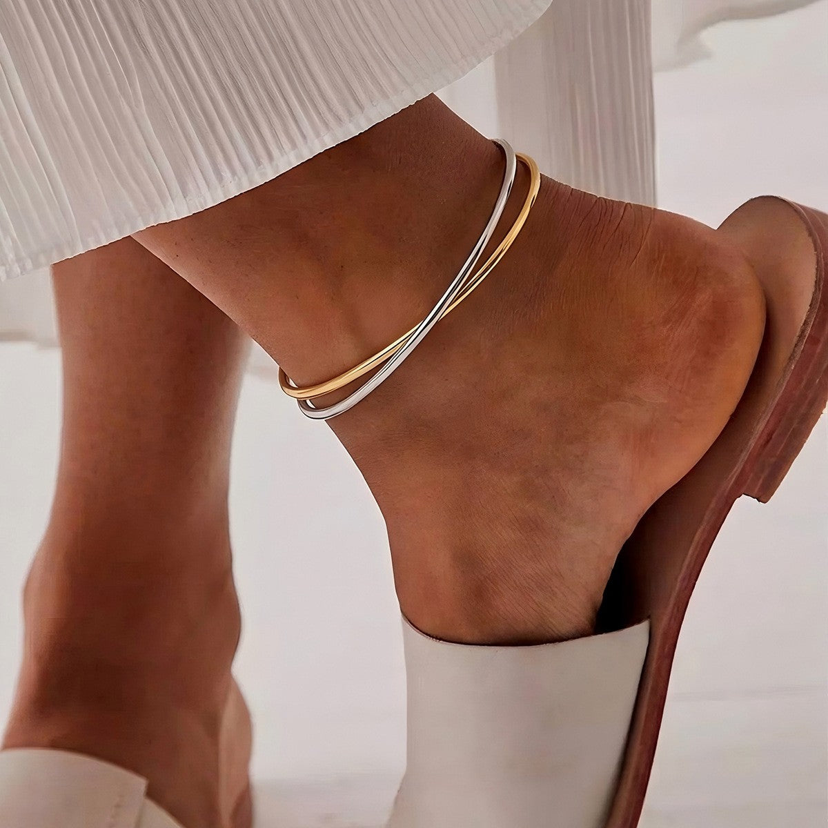Classy Dual Tone Anklet