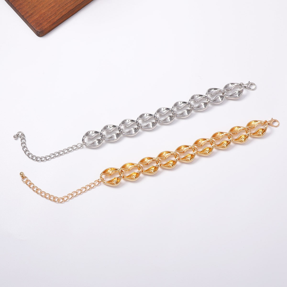 Classy Vintage Geometric Chain Necklace and Bracelet Set